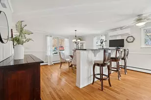 27 Temple St, Melrose, MA 02176 - Photo 7