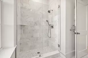 66 Pleasant St, Marblehead, MA 01945 - Photo 13