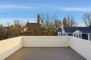 66 Pleasant St, Marblehead, MA 01945 - Photo 3