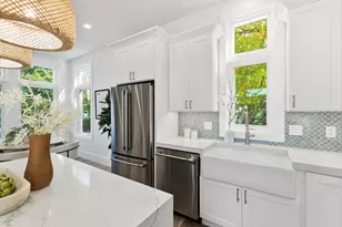 34 Hinckley St, Somerville, MA 02145 - Photo 9