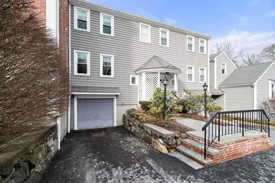 84 Walpole St #3L, Canton, MA 02021 - Photo 1