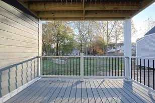 3 Arlington St, Amesbury, MA 01913 - Photo 15