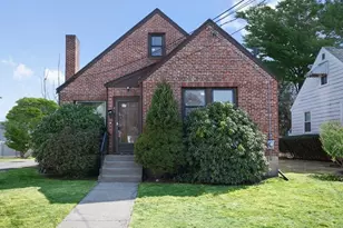 48 Albert St, Waltham, MA 02453 - Photo 33