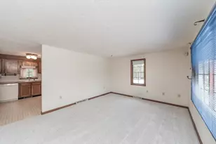 201 Cardinal Ln, Tyngsborough, MA 01879 - Photo 11