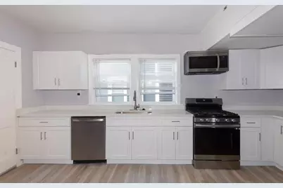 287 Medford St #1, Somerville, MA 02143 - Photo 3