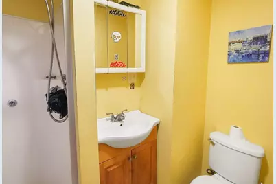 393 Pleasant St, New Bedford, MA 02740 - Photo 39