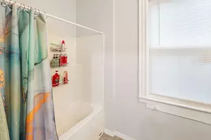 393 Pleasant St, New Bedford, MA 02740 - Photo 35