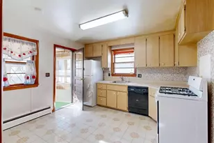 61 Fawndale Rd, Boston, MA 02131 - Photo 9