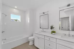 142A Birch St, Boston, MA 02131 - Photo 19