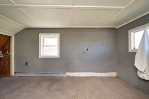 2106 Meridian St, Fall River, MA 02720 - Photo 11