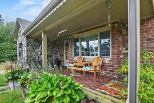 8 Beach Rd, Shrewsbury, MA 01545 - Photo 3