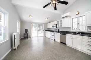 18 Hadwen Ln, Worcester, MA 01602 - Photo 9