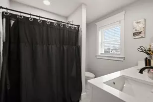 8 Patrick St, Attleboro, MA 02703 - Photo 17