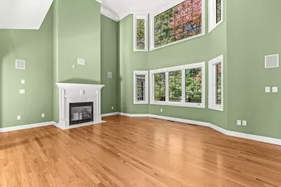 109 Meadow Creek Dr, Dracut, MA 01826 - Photo 11