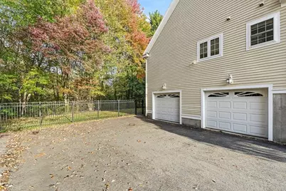 109 Meadow Creek Dr, Dracut, MA 01826 - Photo 35