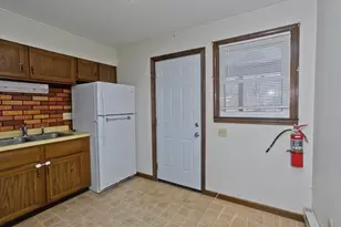 236 State St, Belchertown, MA 01007 - Photo 3