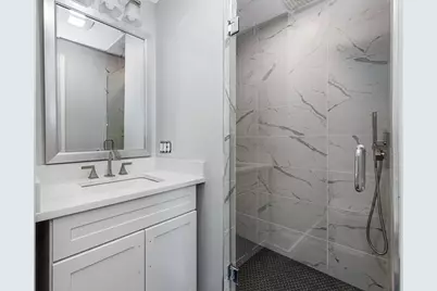 19 Chase St #2, Boston, MA 02125 - Photo 9