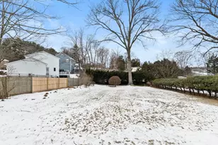 53 Perkins St, Stoneham, MA 02180 - Photo 33