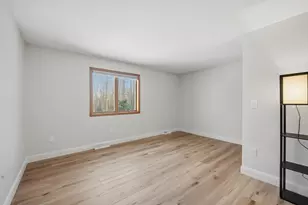 37 Wyndermere Pl, Ludlow, MA 01056 - Photo 27