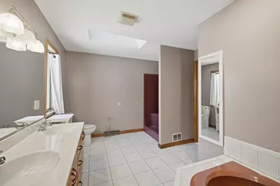 37 Wyndermere Pl, Ludlow, MA 01056 - Photo 23