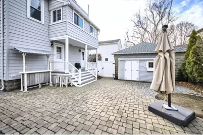 39 Maynard St, Arlington, MA 02474 - Photo 19