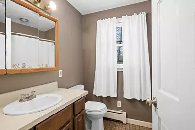 34 Scandinavia Ave, Worcester, MA 01603 - Photo 17