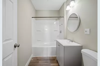 9 Murray Hill Ave, Springfield, MA 01104 - Photo 15