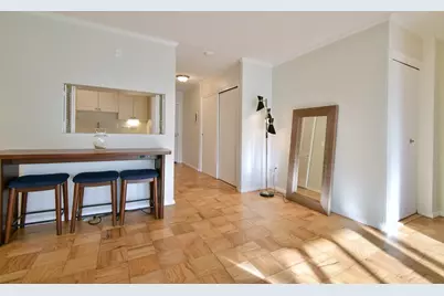 8 Whittier Pl #15F, Boston, MA 02114 - Photo 9