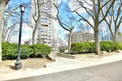 8 Whittier Pl #15F, Boston, MA 02114 - Photo 23