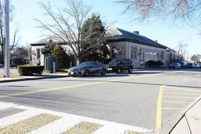 155 Katherine Lee Bates Rd #Upper, Falmouth, MA 02540 - Photo 3