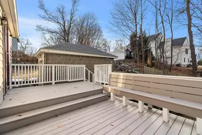 24 Gladstone St, Wakefield, MA 01880 - Photo 31