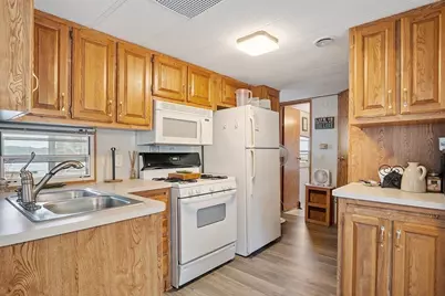 895 Flat Hill Rd, Lunenburg, MA 01462 - Photo 21