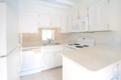 52 Presidential Dr #5, Quincy, MA 02169 - Photo 5