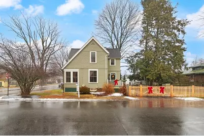 142 Railroad Ave, Hamilton, MA 01982 - Photo 3