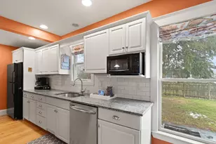 142 Railroad Ave, Hamilton, MA 01982 - Photo 13