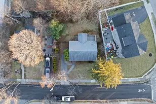 52 Heatherland Rd, Newton, MA 02461 - Photo 19