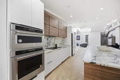 125 Broad St #PH, Boston, MA 02110 - Photo 11