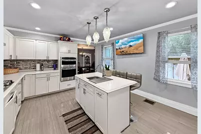 6 Nichols St, Lynn, MA 01902 - Photo 7