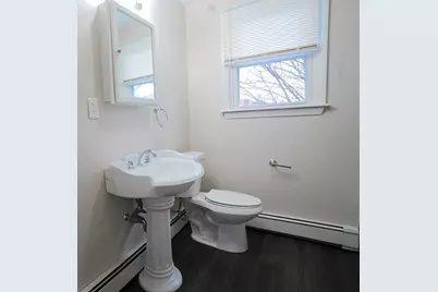 18 Waugh St #10, Lowell, MA 01850 - Photo 11