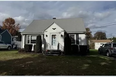 4 Benjamin Rd, Worcester, MA 01602 - Photo 1