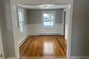 29 Valentine St, Agawam, MA 01001 - Photo 11