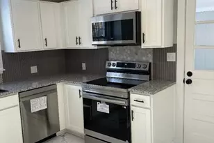 29 Valentine St, Agawam, MA 01001 - Photo 9