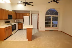 198 Brookfield Ln, Agawam, MA 01001 - Photo 3