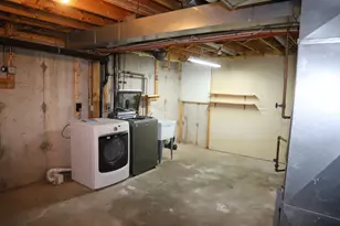 198 Brookfield Ln, Agawam, MA 01001 - Photo 17