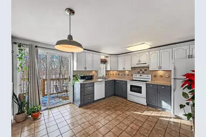 306 Aiken Ave #16, Lowell, MA 01850 - Photo 9