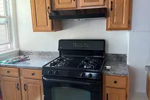 7 Wilmington Ave, Boston, MA 02124 - Photo 9