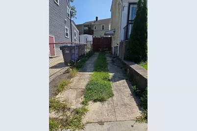 7 Wilmington Ave #7, Boston, MA 02124 - Photo 23