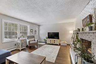 127 Brookline St, Pepperell, MA 01463 - Photo 3