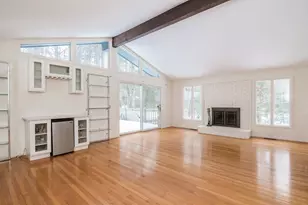 11 Overlook Dr, Amherst, MA 01002 - Photo 5