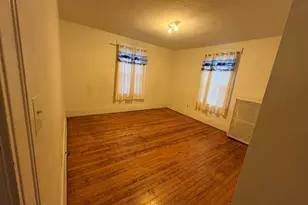 41 Amesbury St, Worcester, MA 01604 - Photo 9